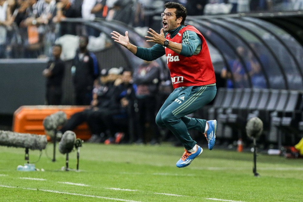  Ainda em alta ou ameaçado? Veja como o Palmeiras avalia o trabalho de Valentim
