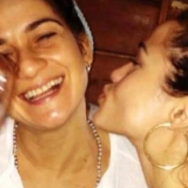 Nanda Costa e Lan Lanh dividem momentos românticos para celebrar o amor (Foto: Reprodução/Instagram)