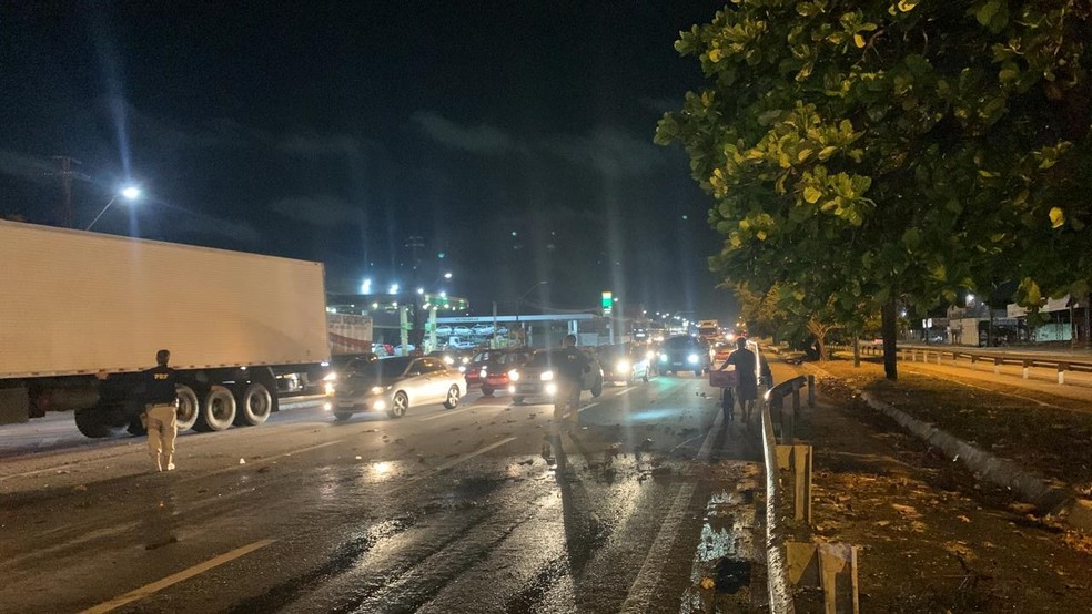 Trânsito intenso foi registrado na BR-166 após protesto em Fortaleza. — Foto: Letícia Lima/TVM