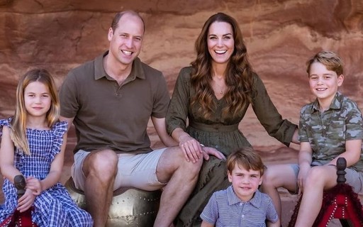 Kate Middleton e Príncipe William recebem a Princesa Victoria e o