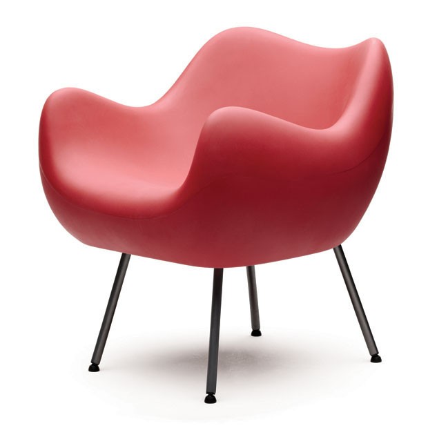 Cadeira RM 58, 1958, vidro-poliéster, design Roman Modzelewski, produzida pela Vzór (Foto: Divulgação)