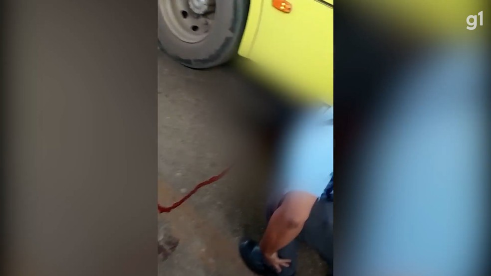 Idosa de 81 anos morre após ser atropelada por ônibus dentro do Terminal do Distrito Industrial em São Luís — Foto: Reprodução