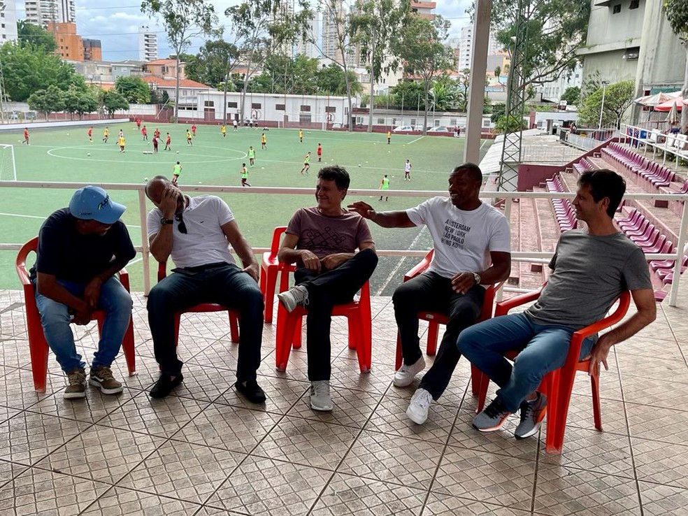Anderson Lima, Sérgio Soares, Raudinei, Luizão e Dias relembram histórias de Diniz no Juventus — Foto: Thiago Ferri
