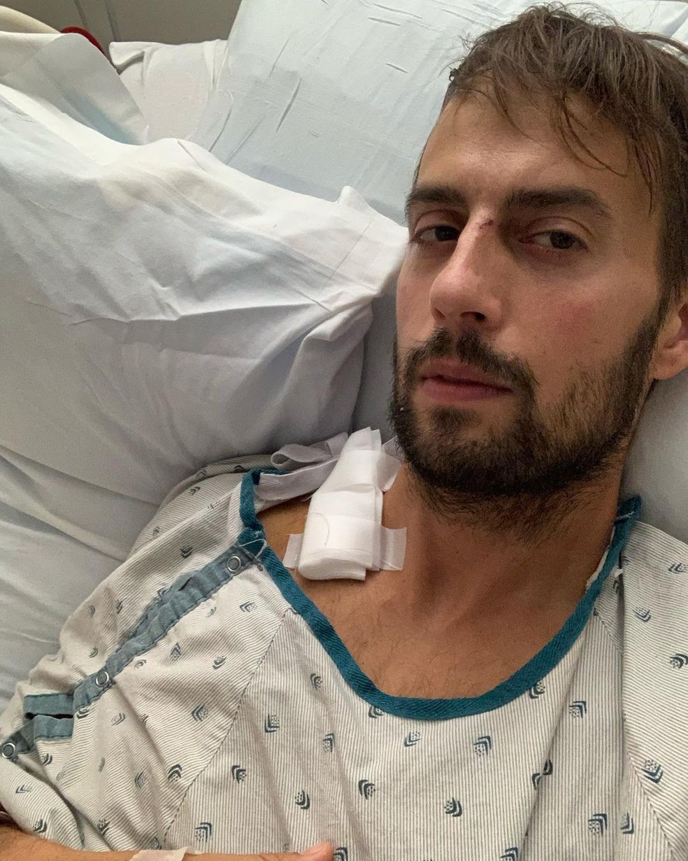 Ryan Fischer, passeador de cães de Lady Gaga, faz relato sobre noite em que foi baleado em Los Angeles — Foto: Reprodução/Instagram/Valley of the Dogs