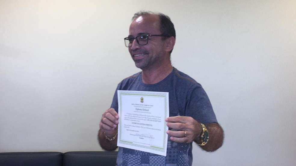 Sandro Pimentel (PSOL) foi diplomado deputado estadual do RN pelo TRE — Foto: Heloísa Guimarães/Inter TV Cabugi