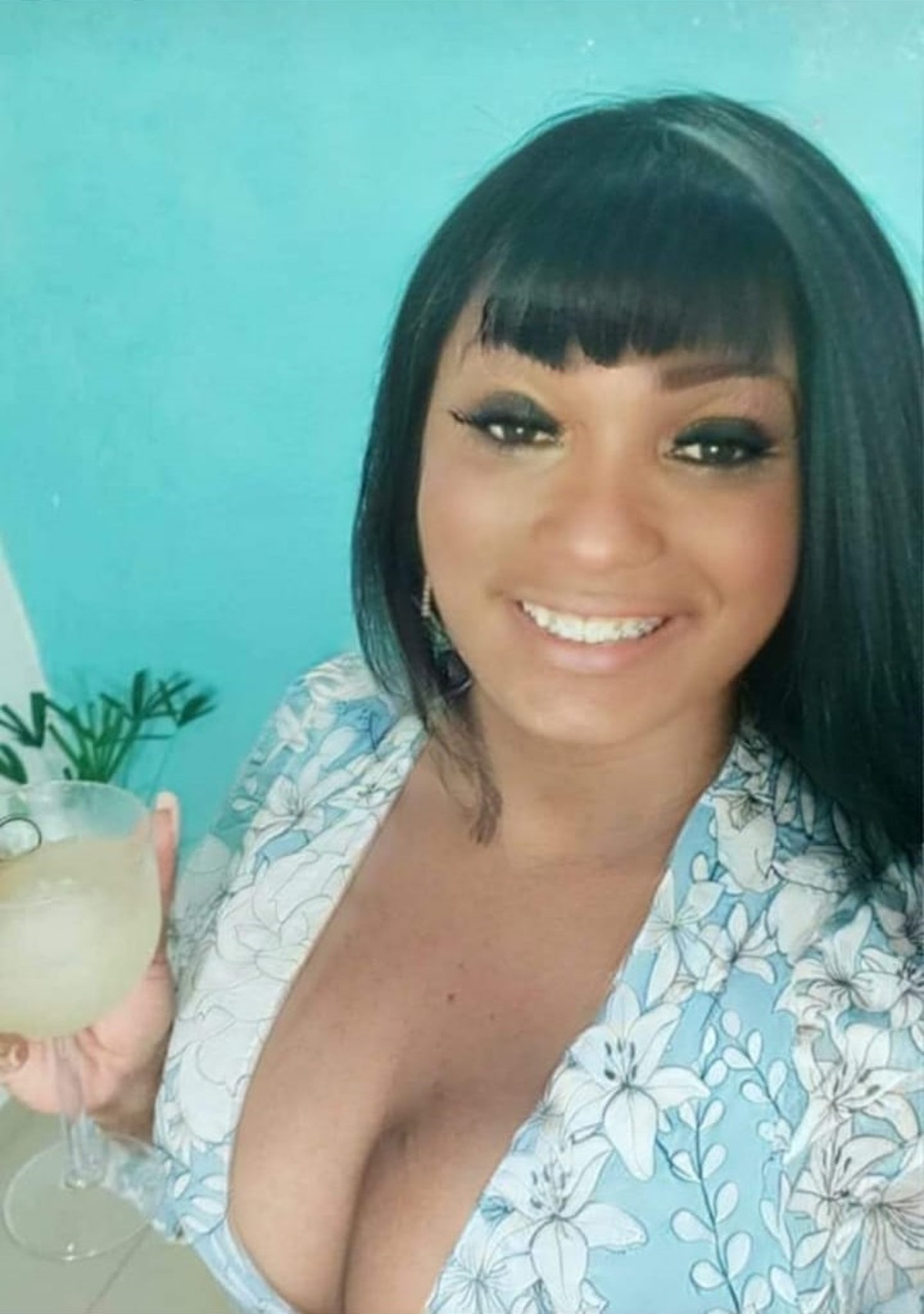 Mulher trans relata ter o rosto queimado com colher e apanhado ao se assumir para a mãe - G1