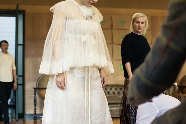 Violetta's night dress in the final fitting, watched over by Maria Grazia Chiuri. Violetta's costumes reflect her changing moods and position in society (Foto: Valentino)