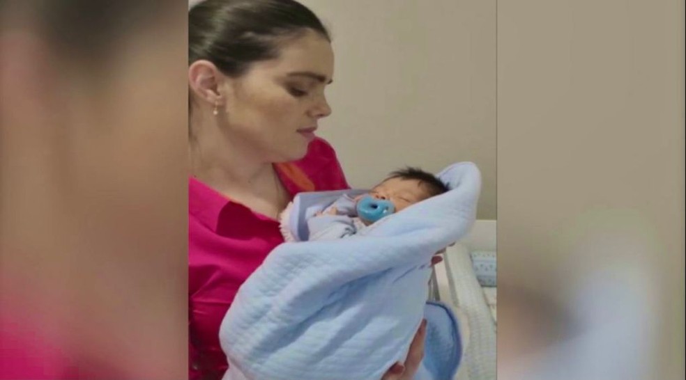 Antes de descobrir gravidez, Isabela Pereira tomou a primeira dose da vacina AstraZeneca em Buri (SP) — Foto: Isabela Pereira/ Arquivo Pessoal