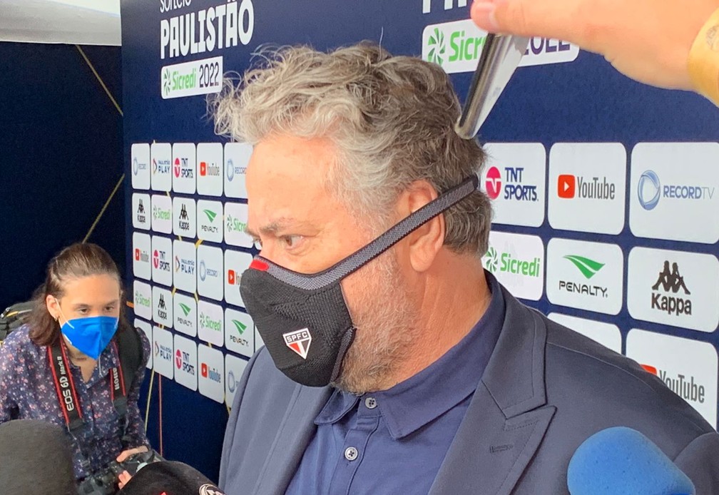 Presidente do São Paulo planeja chegada de reforços para mais duas posições; veja quais são