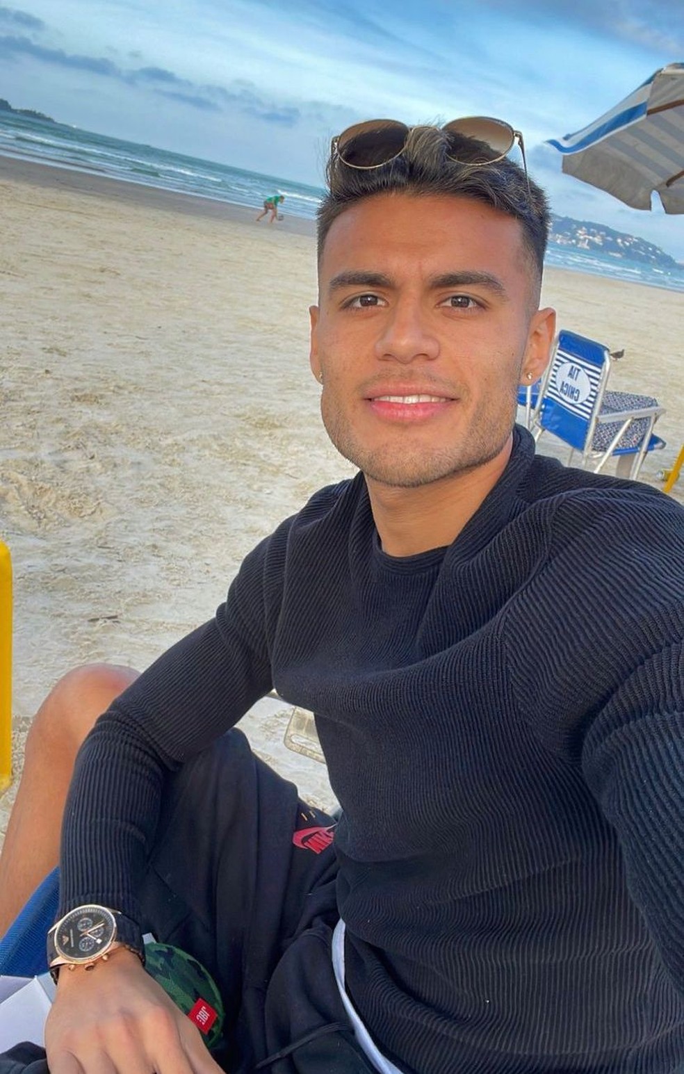 Fausto Vera, volante do Corinthians, em praia do Guarujá — Foto: Reprodução / Instagram