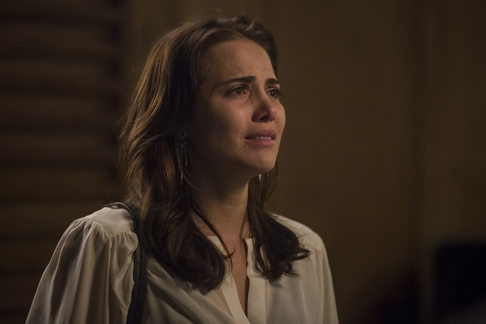 Rosa diz a Valentim que ainda o ama — Foto: Artur Meninea/Gshow