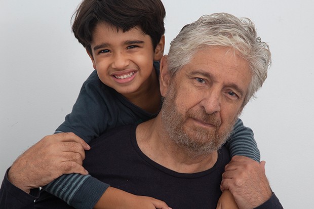 O fotógrafo Frederico Mendes e o filho Pedro (Foto: Lilian Granado)