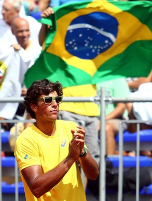 Banco brasileiro dá apoio a Bellucci (Foto: Divulgação / CBT) Banco brasileiro dá apoio a Bellucci (Foto: Divulgação / CBT)