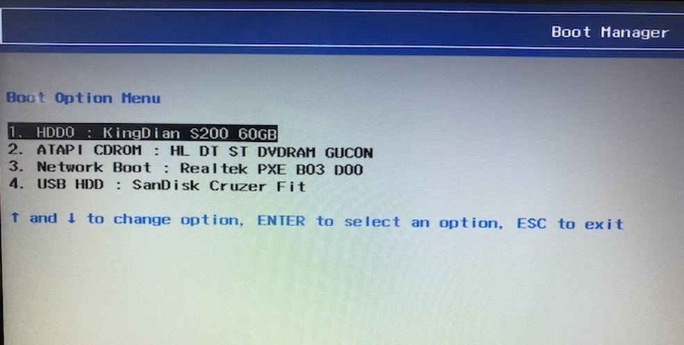 Menu de boot do notebook da Acer — Foto: Reprodução/Helito Bijora