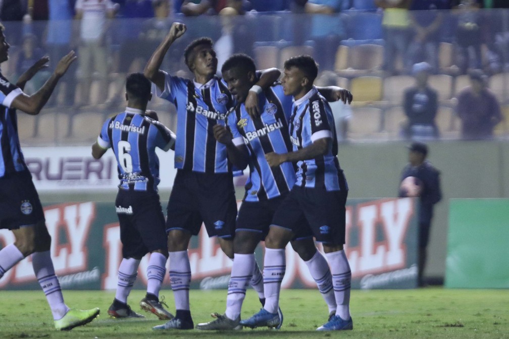 Grêmio x Oeste Copinha semifinal comemoração — Foto: Henrique Barreto/Futura Press