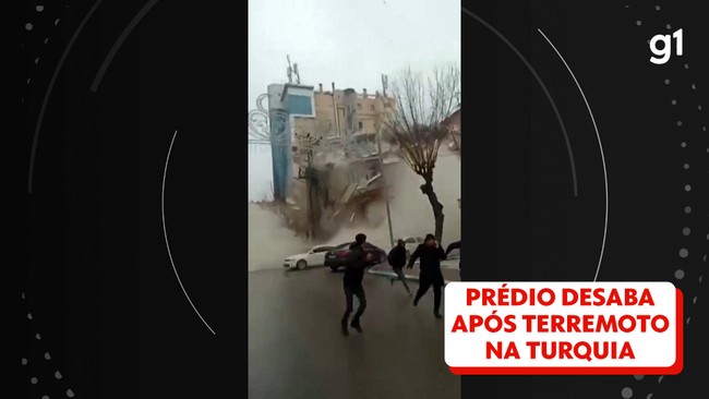 Vídeo mostra prédio desabando após terremoto na Turquia