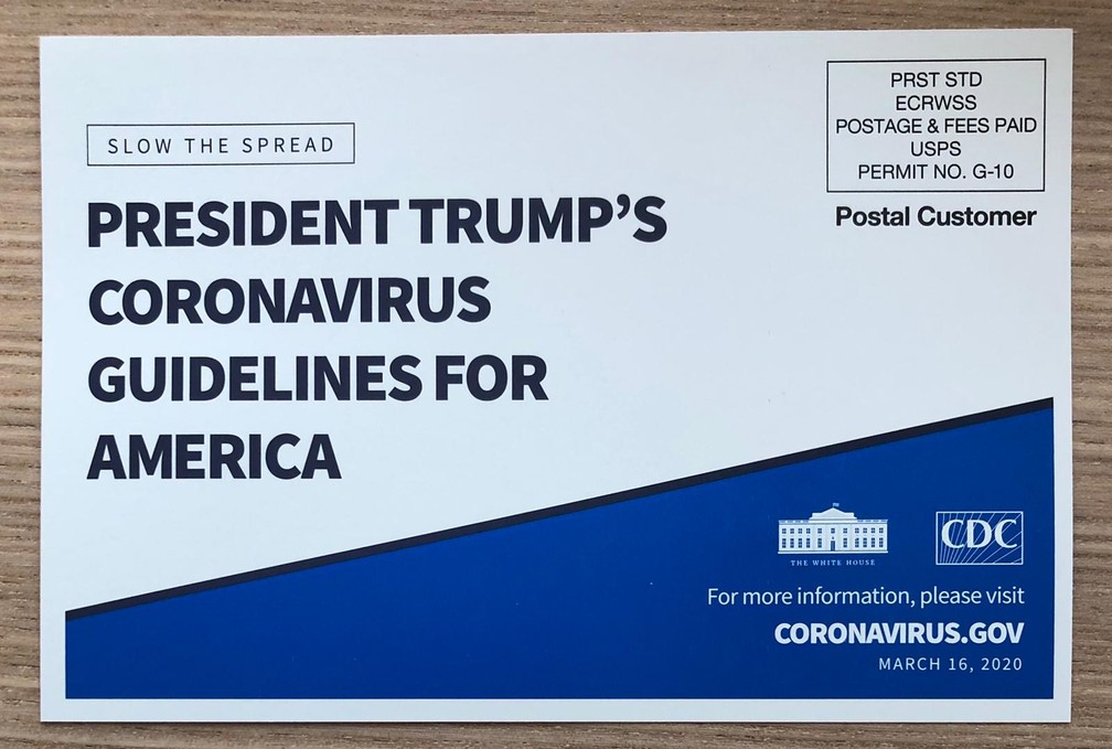 Carta assinada por Donald Trump apresenta diretrizes ao povo americano sobe o combate ao novo coronavírus entregue na Flórida, EUA — Foto: G1