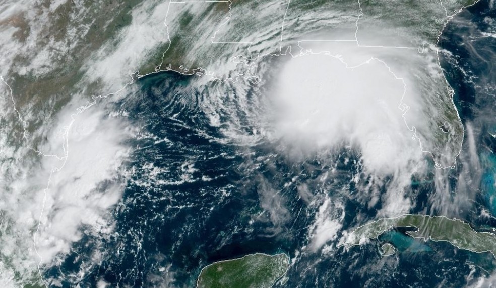 Furacao Sally Ganha Forca E Deve Atingir Os Eua Na Terca Feira Mundo Valor Economico Imagem de satélite do furacão artur, em 3 de julho de 2014 (fonte: sally ganha forca e deve atingir