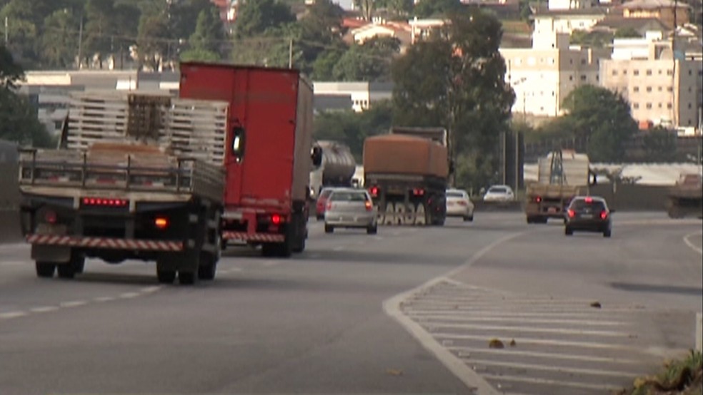 Segmento de transportes, serviços auxiliares e correio teve alta de 2,8% em janeiro — Foto: Reprodução/TV Diário