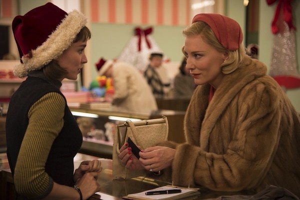 Rooney Mara e Cate Blanchett em 'Carol'; produção foi indicada cinco vezes no Globo de Ouro (Foto: Reprodução)