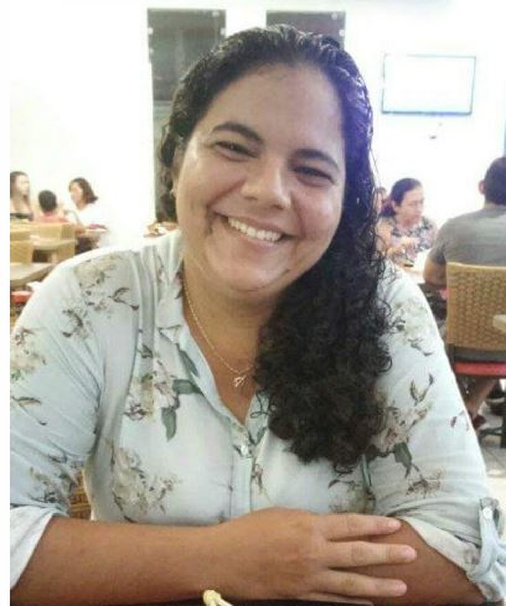 Emanuela da Silva Souza, de 33 anos, foi morta durante assalto em Rio Branco (Foto: Arquivo pessoal )