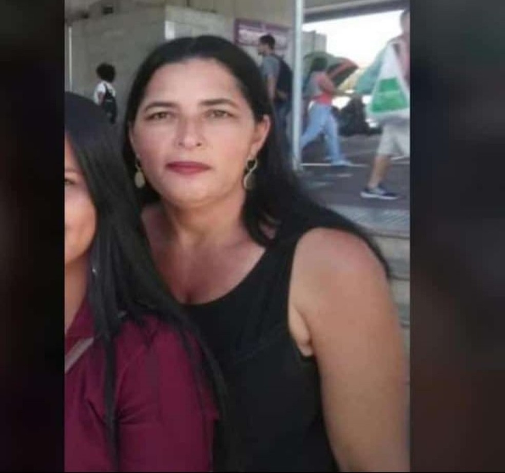Izabel Cristina Melo Lima morava em Água Branca, Alagoas, e morreu no acidente com ônibus em Minas Gerais — Foto: Reprodução