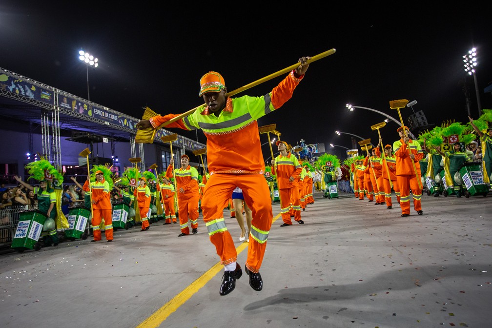 Ala da Tatuapé que homenageia os garis — Foto: Fabio Tito/G1