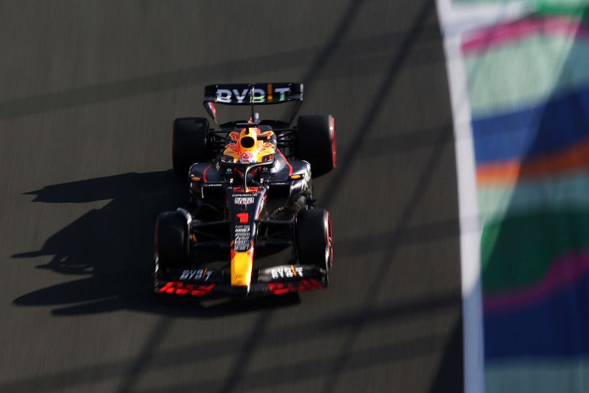 F1: Verstappen lidera TL1 na Arábia Saudita com dobradinha da RBR