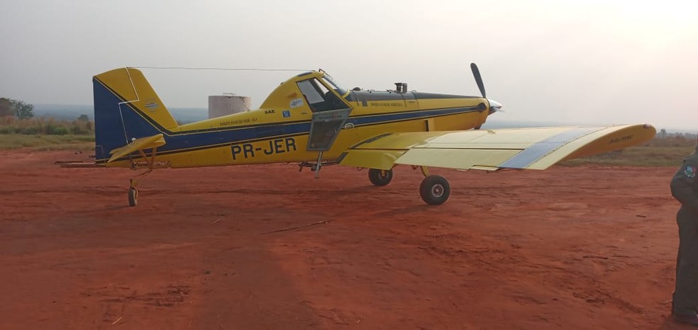 Avião foi usado no combate ao incêndio no Parque Estadual do Rio do Peixe — Foto: Fundação Florestal