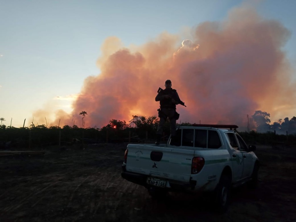 Decreto federal proíbe queimada na Amazônia e Pantanal, mas não é respeitado  — Foto: Asscom/PM-AC
