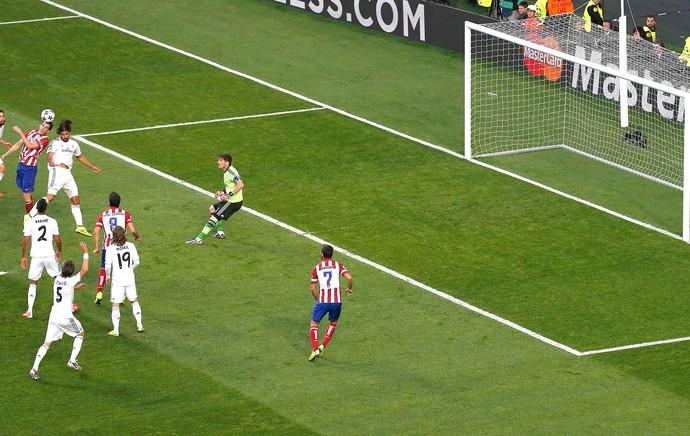 Casillas Real Madrid e Atlético de Madrid (Foto: Agência Reuters)