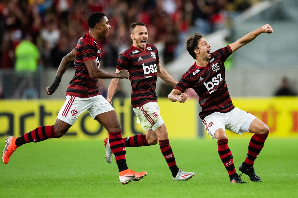 Gol de Rodrigo Caio confirmou a classificação contra o Corinthians na Copa do Brasil. Metas cumpridas no primeiro semestre — Foto: Jorge R Jorge/BP Filmes