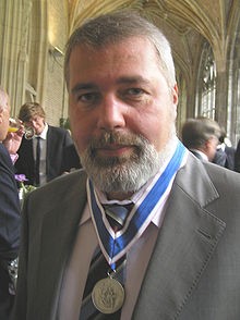 Dmitry Muratov, premiado com o Nobel da Paz junto de Maria Ressa (Foto: reprodução de internet )