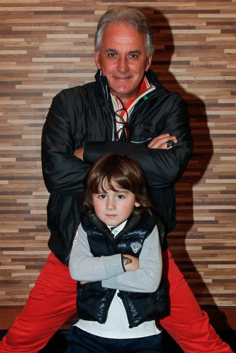 Otávio Mesquita e o filho Pietro (Foto: Manuela Scarpa/Photo Rio News)