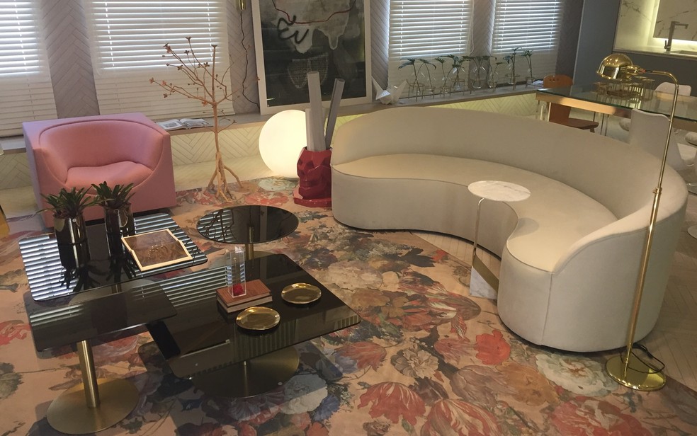 Móveis e objetos de decoração serão vendidos com desconto na Casa Cor Goiás (Foto: Danielle Oliveira/G1)