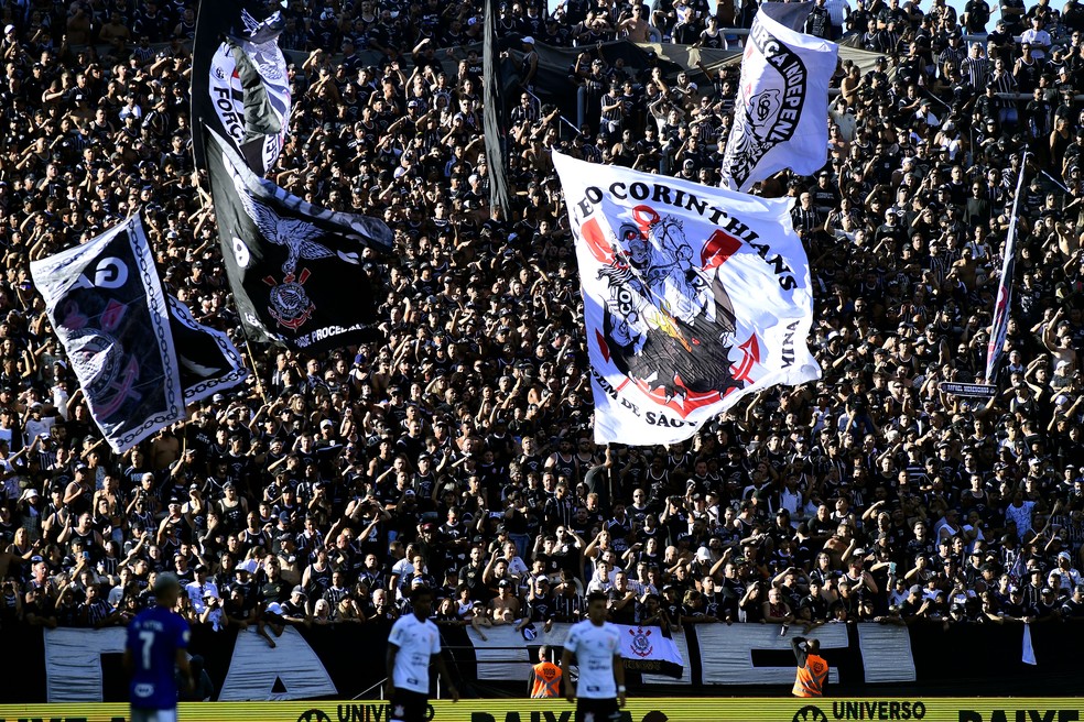 Brasileirão 2023 começa com a maior média de público dos últimos 10