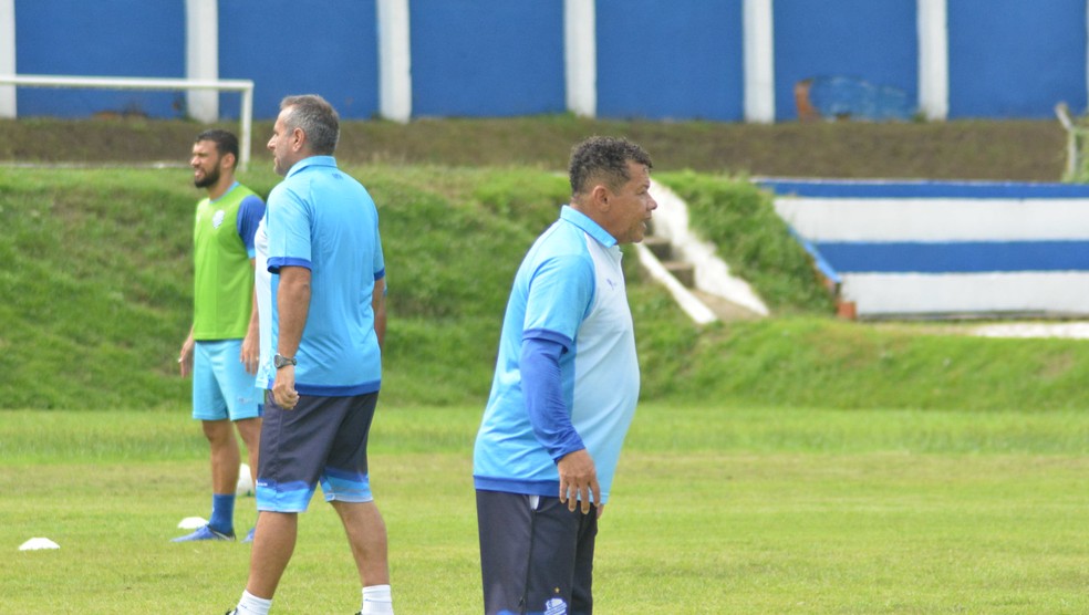 Jacozinho vai comandar a equipe na reta final do Brasileirão — Foto: Augusto Oliveira/Ascom CSA