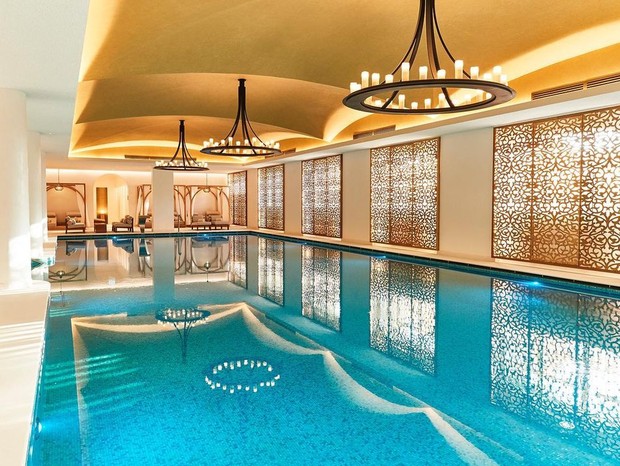 Novo resort em Dubai tem 6 mil lustres com cristais Swarovski  (Foto: Reprodução/ Instagram)