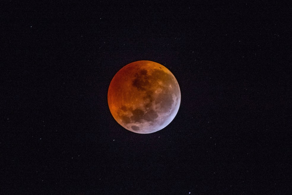 Lua terá coloração avermelhada durante o eclipse — Foto: Associação Paraibana de Astronomia (APA)/Divulgação