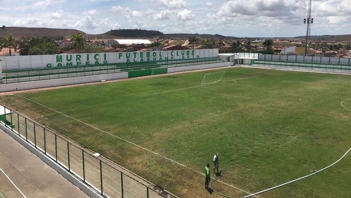 Briga pelo penta continua: Cruzeiro encara Murici no interior de Alagoas