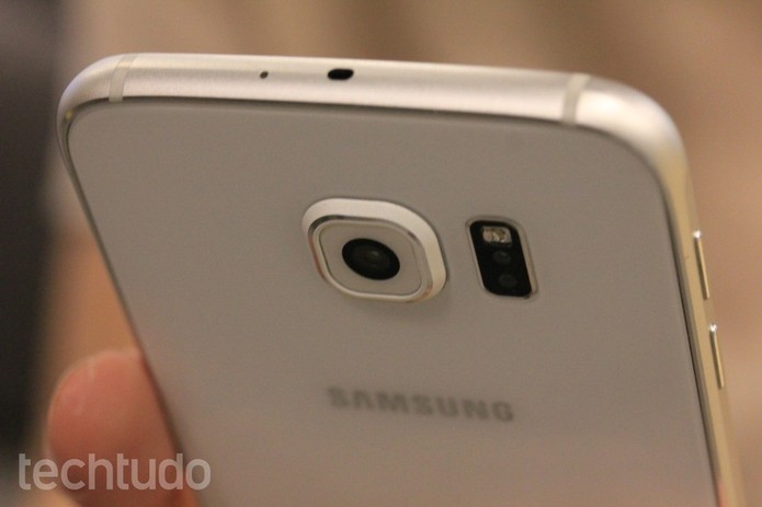 Galaxy S6 vem com maior capacidade de processador e RAM (Foto: Fabricio Vitorino/TechTudo)
