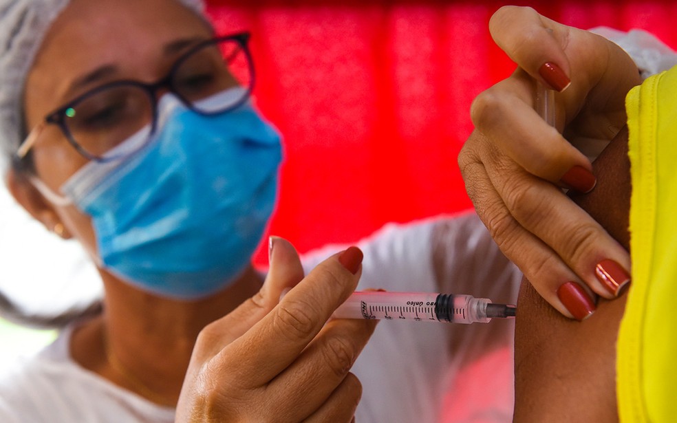 Vacina segue disponível em unidades básicas de saúde de todo o Rio Grande do Norte — Foto: César Ferreira/Prefeitura de Campos