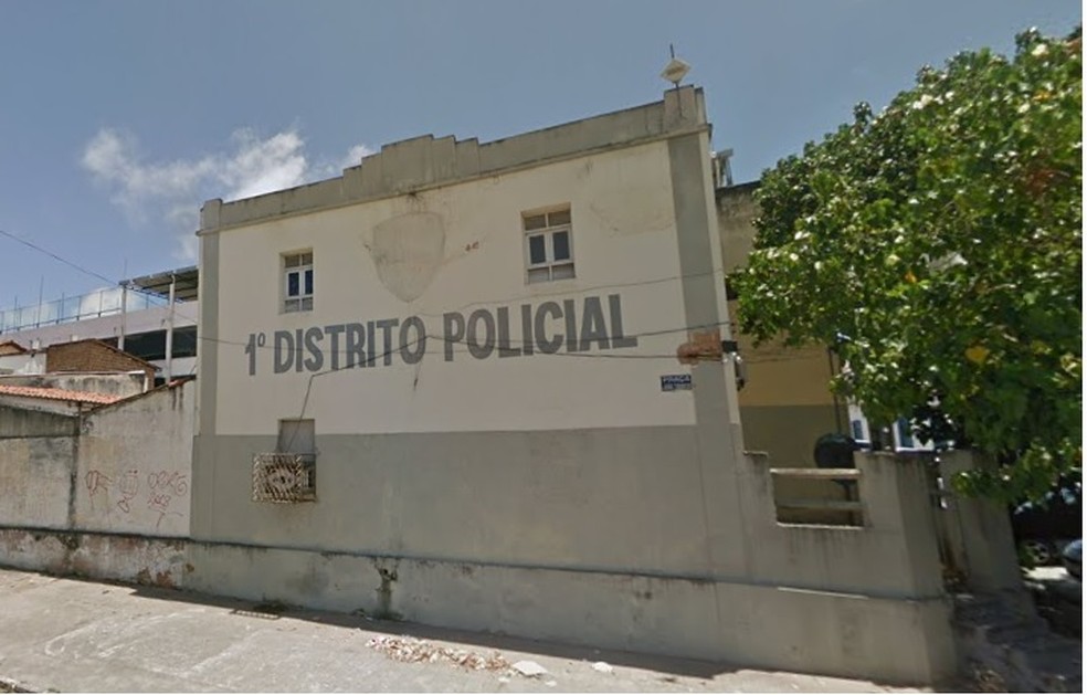 Autuação foi feita na 1ª Delegacia de Polícia de Natal — Foto: Google Maps