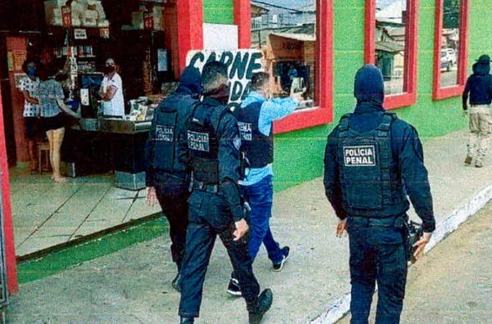 Reconstituição da morte de vendedor de picolé baleado por policial penal no Acre ocorreu em agosto deste ano — Foto: Reprodução