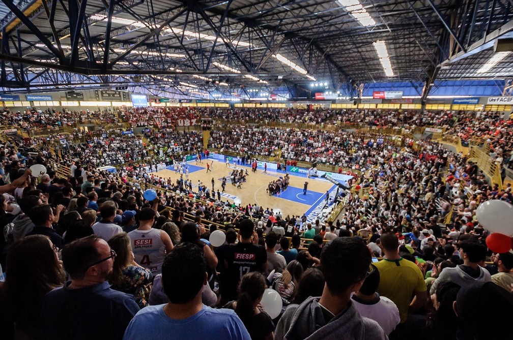 GinÃ¡sio PedrocÃ£o, em Franca (SP), na final entre Franca e Flamengo pelo NBB 2018/2019 â€” Foto: Newton Nogueira