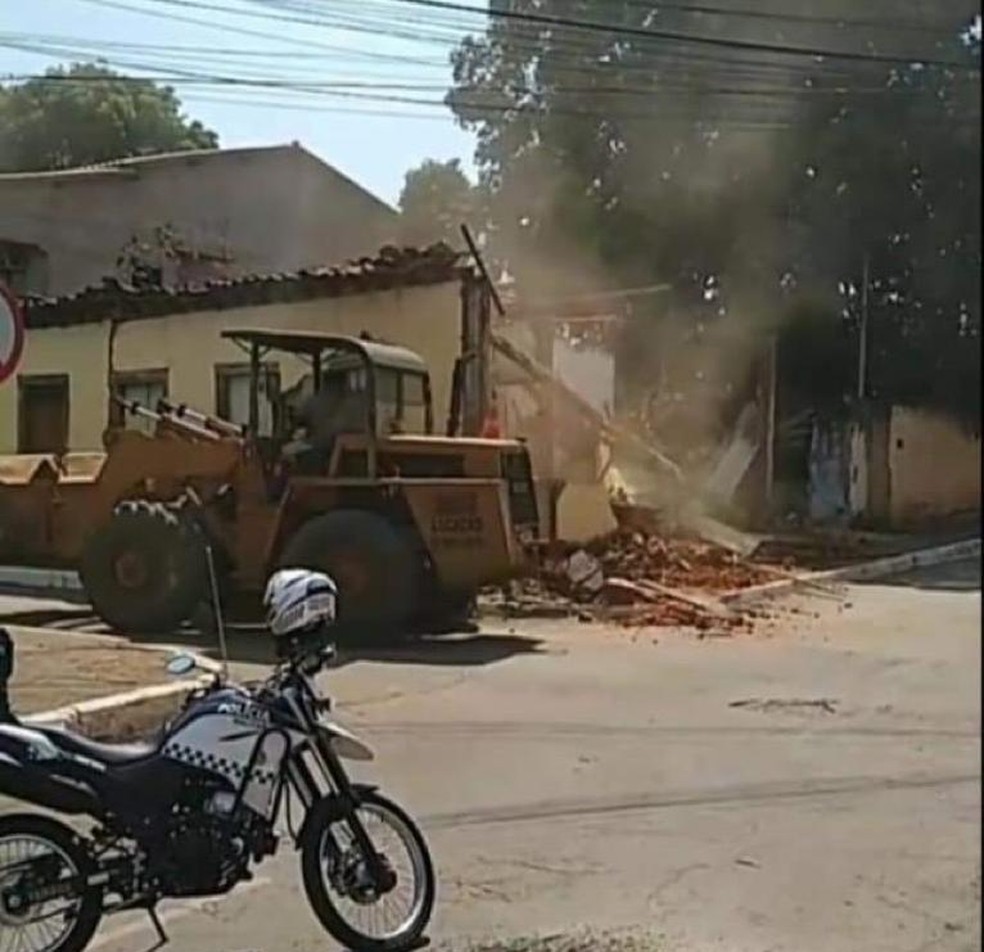 'Casa da Dona Negrinha', imóvel histórico no DF, é demolido em Planaltina — Foto: Reprodução/ Redes Sociais