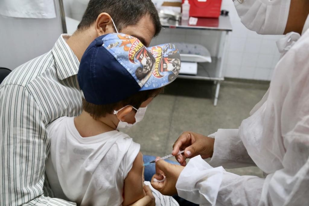 Fortaleza inicia campanhas de vacinação contra poliomielite e de multivacinação de crianças e adolescentes
