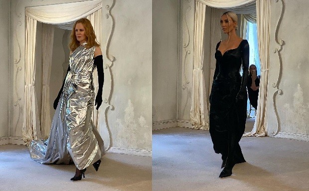 Nicole Kidman e Kim Kardashian desfilam para a alta-costura de Outono/Inverno 22/23 de Balenciaga (Foto: Instagram/Haute Couture Fashionista)