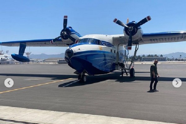 O avião que transportou o apresentador de TV Jay Leno (Foto: Instagram)
