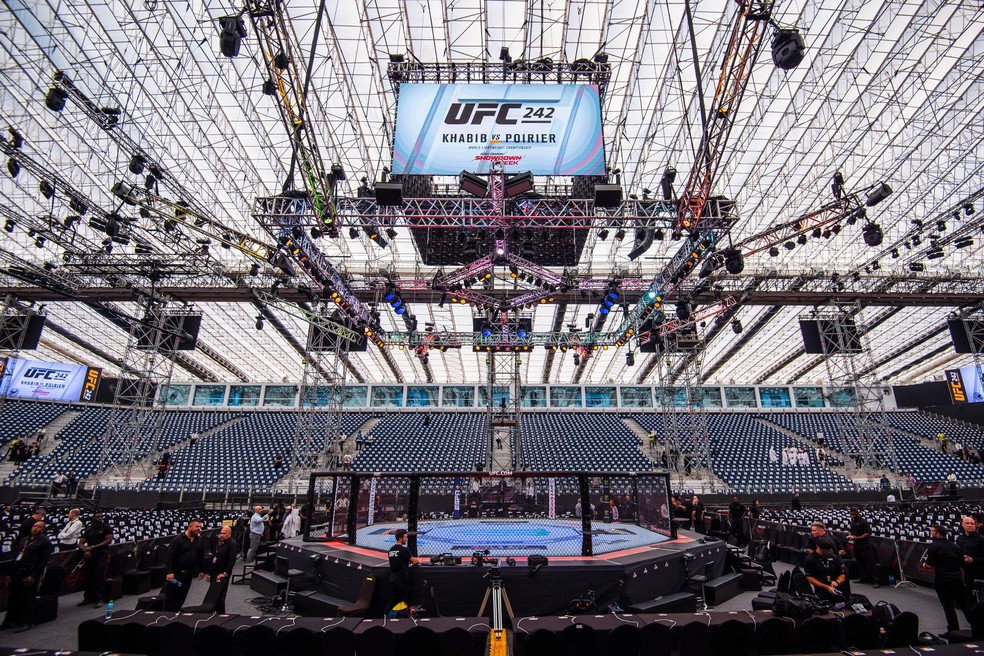 UFC 242, em 2019, foi realizado na ilha Yas, em Abu Dhabi — Foto: Reprodução / Twitter